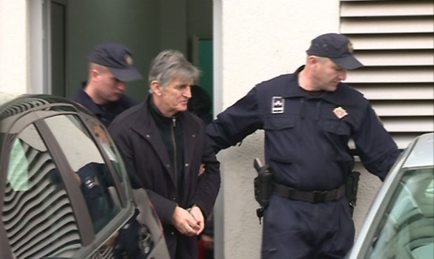 Света мора да иде у Спуж